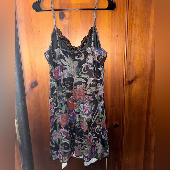 FLORAL MESH LACE TRIM SHORT CAMI DRESS CURVE & PLUS - Picture 2 of 5